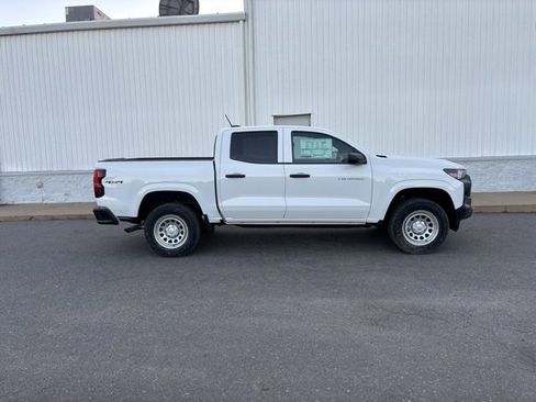 New 2026 Chevrolet Colorado W/T image 17