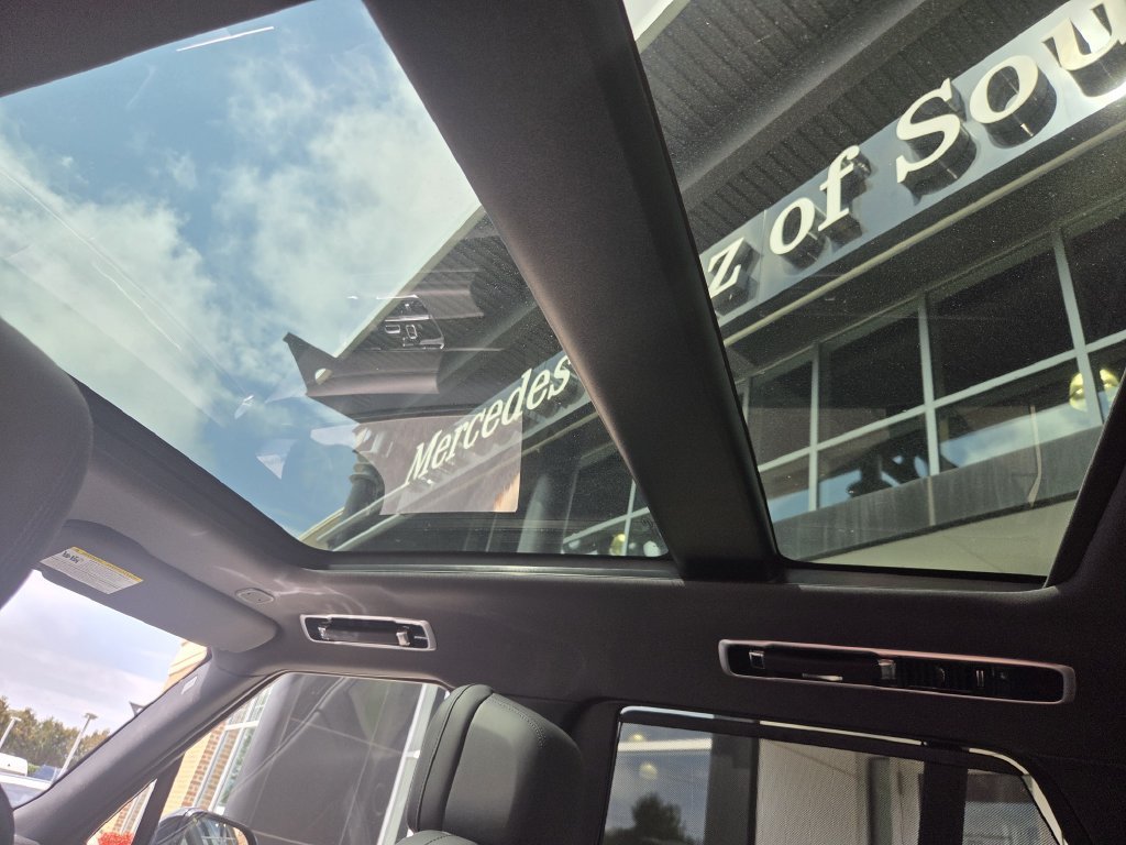 Used 2023 Land Rover Range Rover SE AWD/4WD image 21