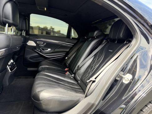 Used 2018 Mercedes-Benz S 63 AMG S 4MATIC Sedan image 19