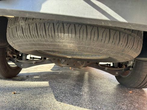 Certified 2022 Chevrolet Suburban LT w/ Luxury Package image 13