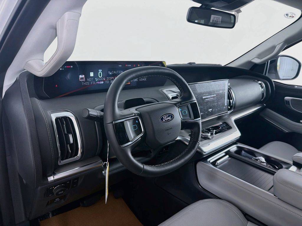 New 2027 Ford Expedition Platinum w/ Platinum Ultimate Package AWD/4WD image 9