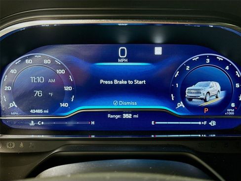 Used 2022 Chevrolet Tahoe LT w/ Luxury Package image 4