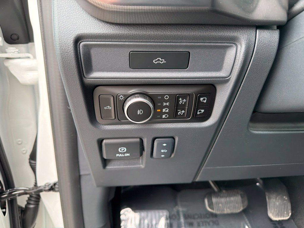 New 2026 Ford F150 Platinum w/ Equipment Group 701A Standard AWD/4WD image 22