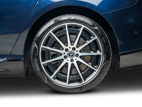 Used 2022 Mercedes-Benz EQS 580 4MATIC Sedan image 28