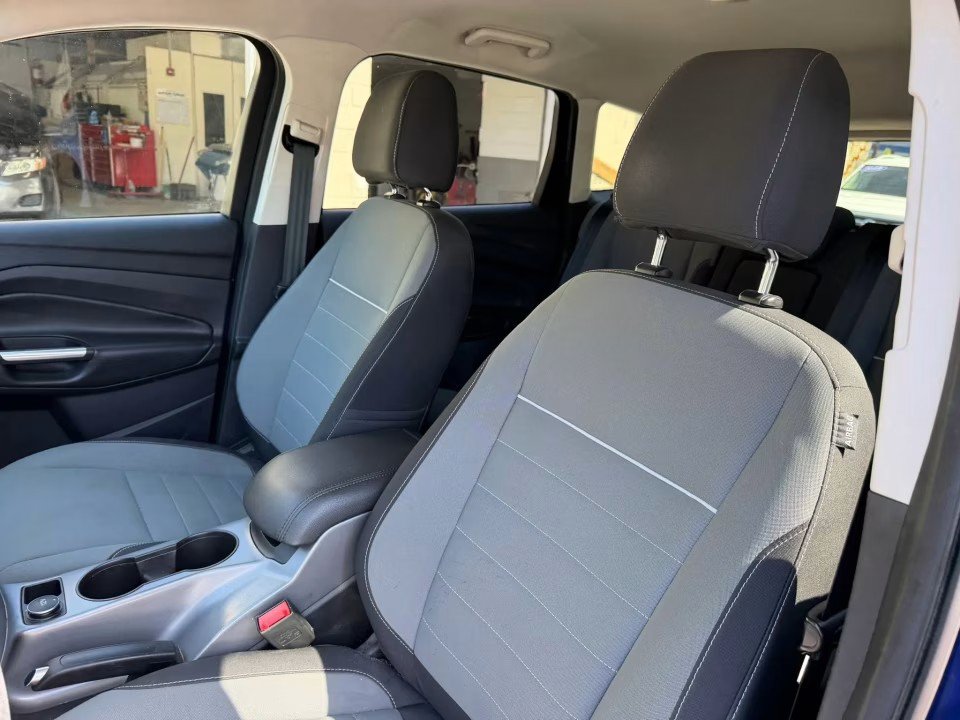 Used 2015 Ford Escape SE AWD/4WD image 11