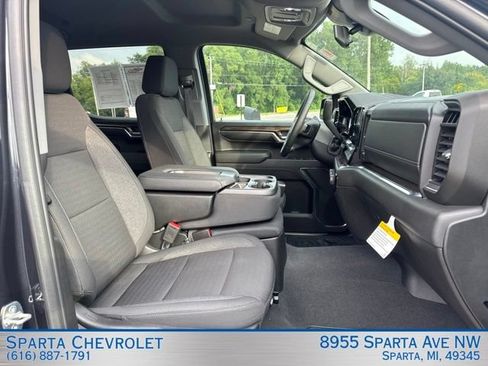 Used 2024 Chevrolet Silverado 1500 LT AWD/4WD image 28