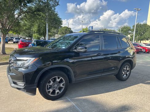 Used 2023 Honda Passport TrailSport image 1
