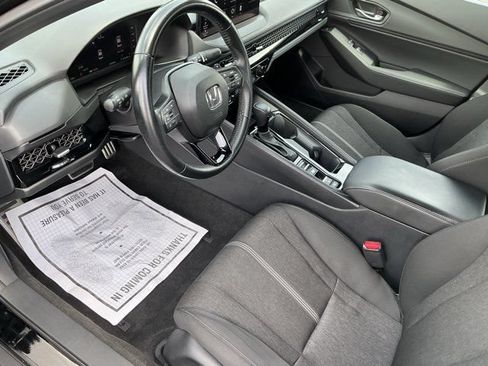 Used 2024 Honda Accord Sport image 15