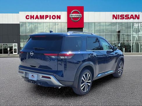 New 2025 Nissan Pathfinder Platinum w/ Black Appearance Package image 6