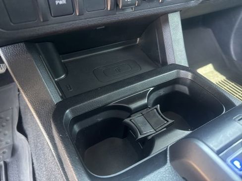 Used 2021 Toyota Tacoma TRD Off-Road image 31