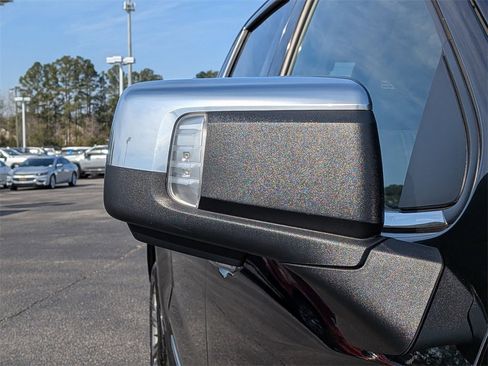 Used 2023 Chevrolet Silverado 1500 High Country image 11