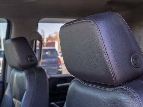 Used 2020 Chevrolet Silverado 3500 LTZ w/ LTZ Premium Package image 10