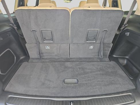 Used 2021 Jeep Grand Cherokee L Limited RWD image 18