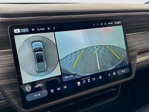 Used 2022 Rivian R1T Adventure image 44