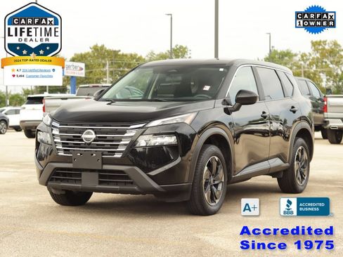 Used 2024 Nissan Rogue SV AWD/4WD image 3