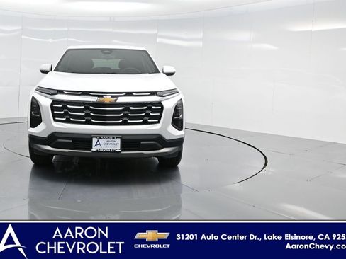 New 2026 Chevrolet Equinox LT AWD/4WD image 23