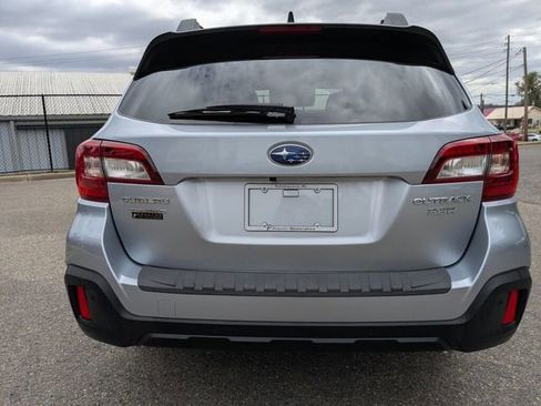 Used 2019 Subaru Outback 3.6R Limited image 9