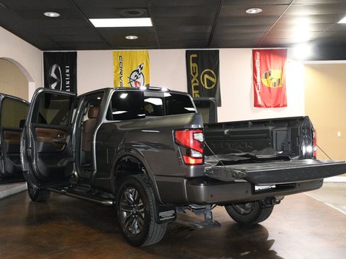 Used 2023 Nissan Titan Platinum Reserve w/ Moonroof Package AWD/4WD image 92