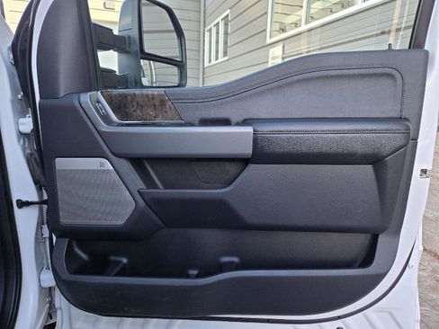 Used 2024 Ford F250 Lariat w/ Tremor Off-Road Package image 65