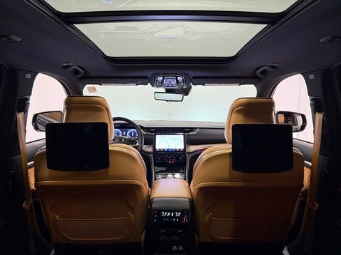 Used 2023 Jeep Grand Cherokee L Summit w/ Advanced Protech Group IV image 26