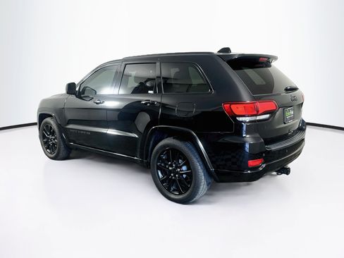 Used 2019 Jeep Grand Cherokee Altitude RWD image 5