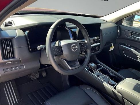 New 2026 Nissan Pathfinder SL image 7