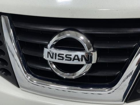 Used 2011 Nissan Juke SL AWD/4WD image 38