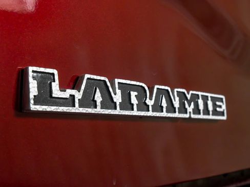 Used 2019 RAM 2500 Laramie image 46