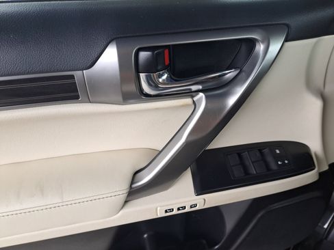 Used 2022 Lexus GX 460 Premium AWD/4WD image 36