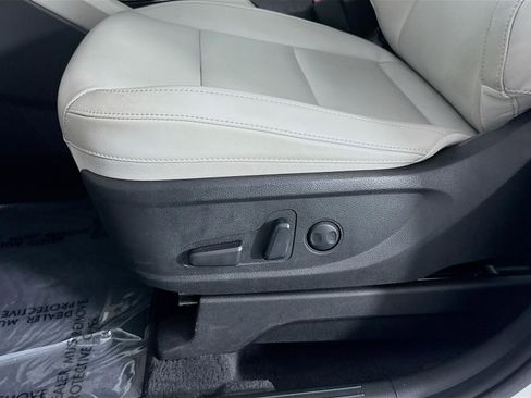 Certified 2024 Kia Telluride S image 21