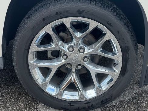 Used 2015 Cadillac Escalade Luxury AWD/4WD image 8