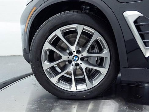 New 2026 BMW X5 xDrive50e image 26