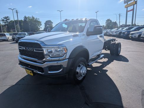 Used 2024 RAM 4500 Tradesman w/ Safety Group AWD/4WD image 4