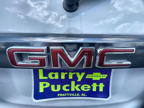 Used 2023 GMC Acadia AT4 w/ Technology Package AWD/4WD image 32