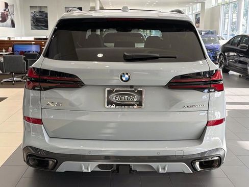 Used 2026 BMW X5 xDrive40i w/ M Sport Package image 4