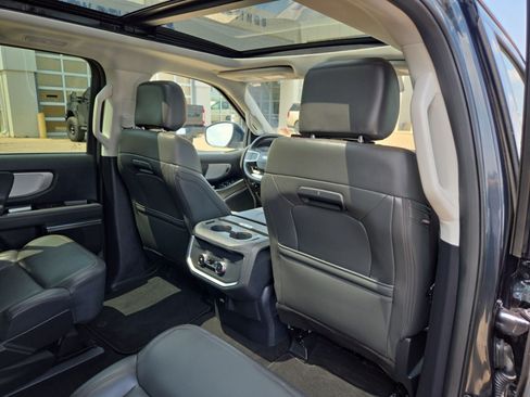Certified 2025 Ford Expedition Active AWD/4WD image 48