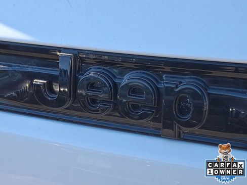 New 2026 Jeep Grand Cherokee Altitude image 13