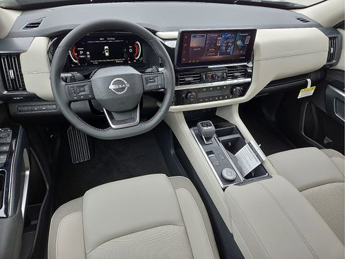 New 2026 Nissan Pathfinder SL AWD/4WD image 12