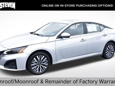 Used 2025 Nissan Altima 2.5 SV w/ SV Premium Package AWD/4WD image 1