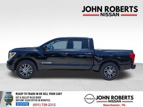 Used 2024 Nissan Titan SV RWD image 2