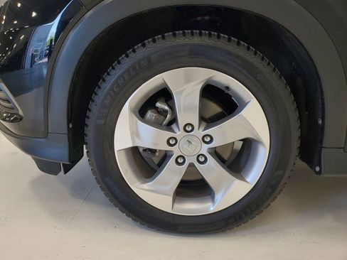Used 2021 Honda HR-V LX image 8