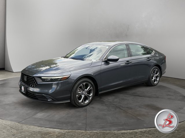 Used 2023 Honda Accord EX image 3