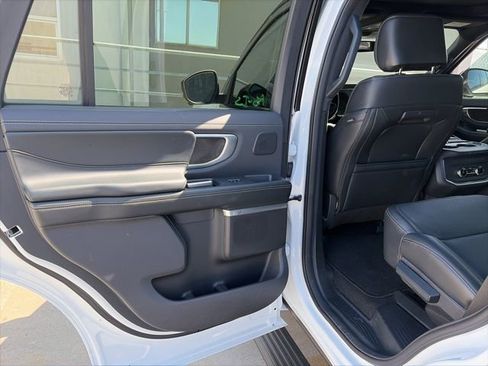 Used 2025 Ford Expedition Platinum w/ Stealth Performance Package image 8