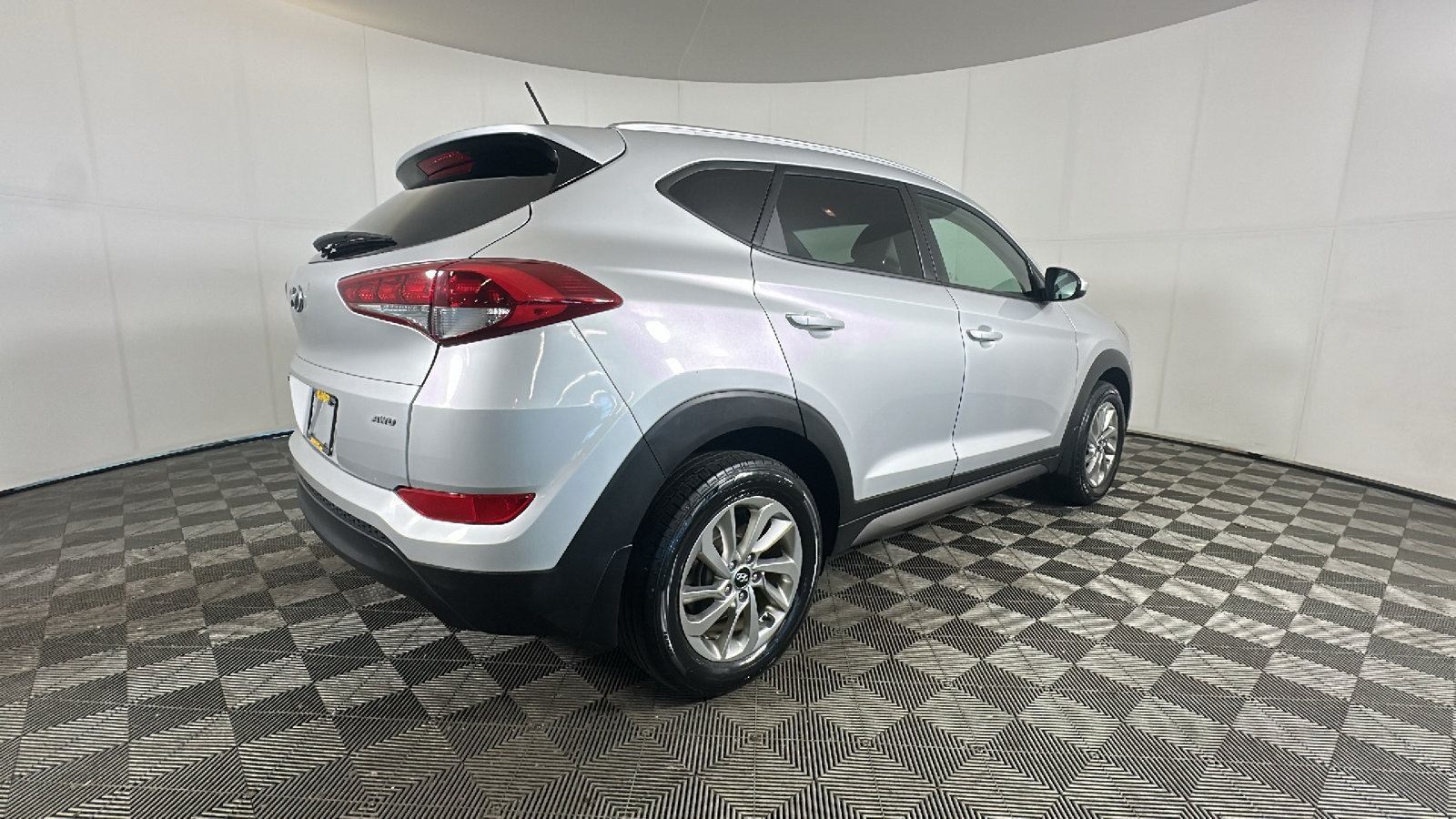 Used 2016 Hyundai Tucson SE w/ Option Group 02 AWD/4WD image 3