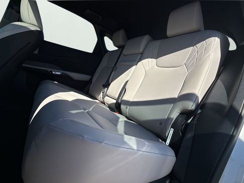 Used 2025 Lexus RX 350 Premium image 11