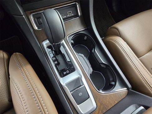 Certified 2025 Subaru Ascent Touring image 27