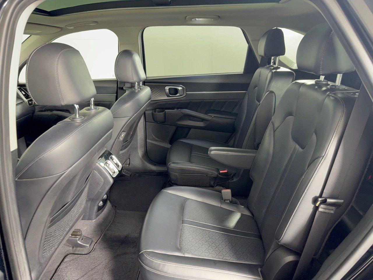 Used 2022 Kia Sorento SX AWD/4WD image 25