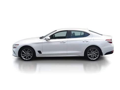 Used 2022 Genesis G70 2.0T image 5