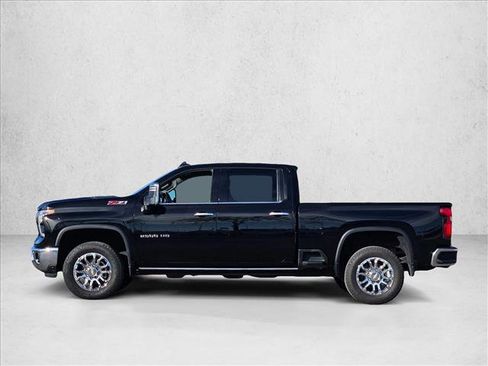 Used 2024 Chevrolet Silverado 2500 LTZ w/ LTZ Convenience Package image 8