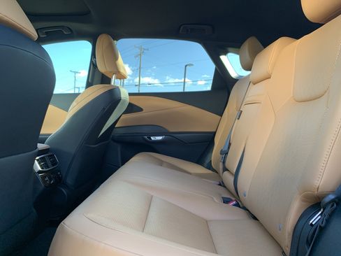 Used 2023 Lexus RX 350 w/ Cold Area Package image 32